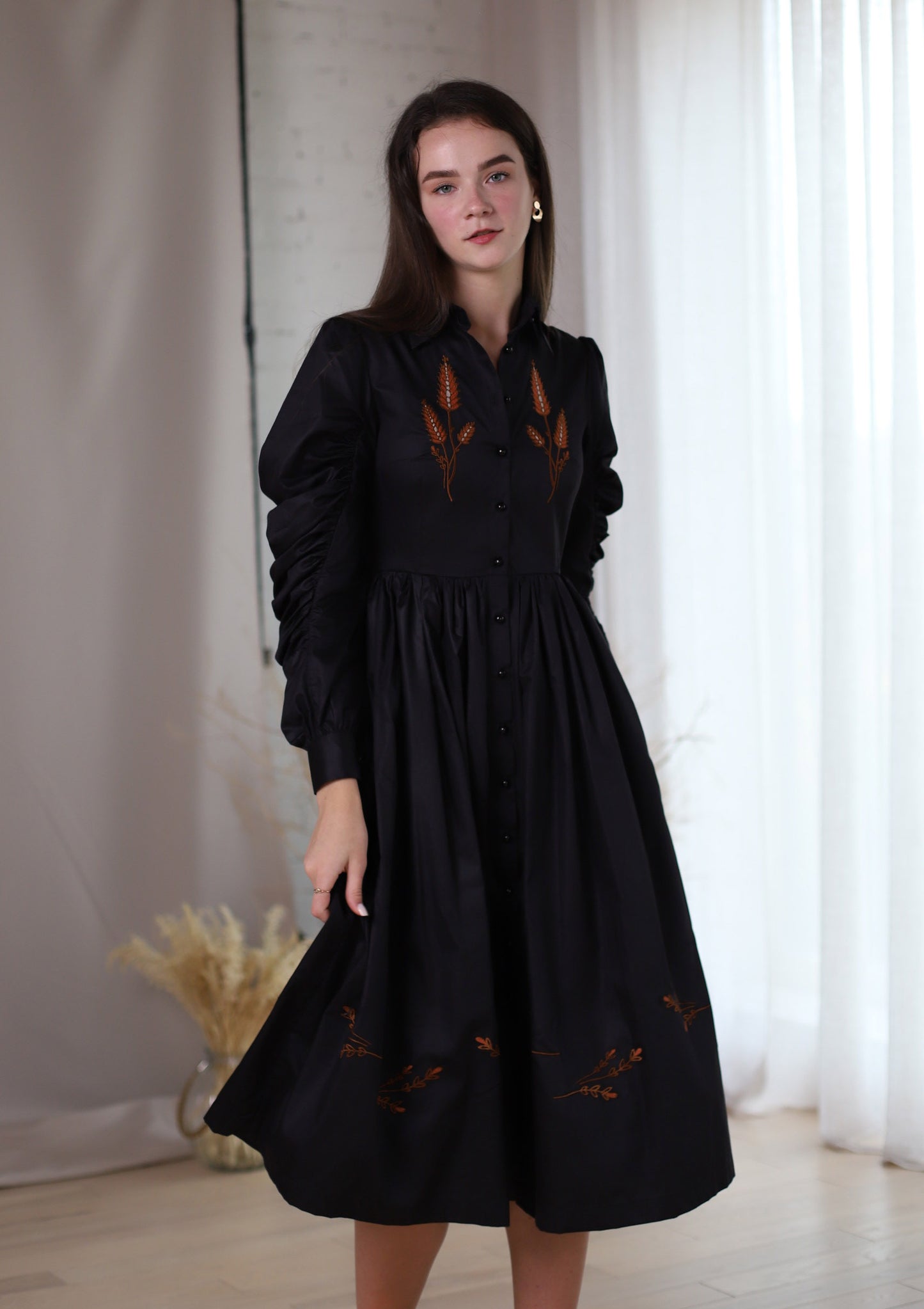 Сукня Mariya чорний колір
